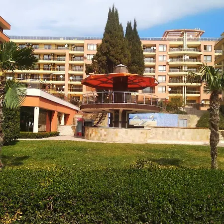 Апартаменти Nessebar, First Line From The Sea